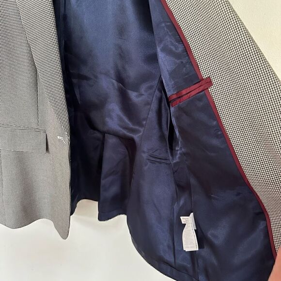 J. Crew Women’s Traditional Houndstooth Single Button Peplum Blazer - Picture 12 of 14